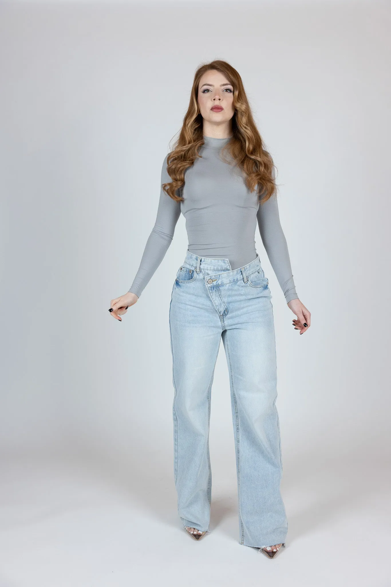 Wide Leg Detailed Jeans