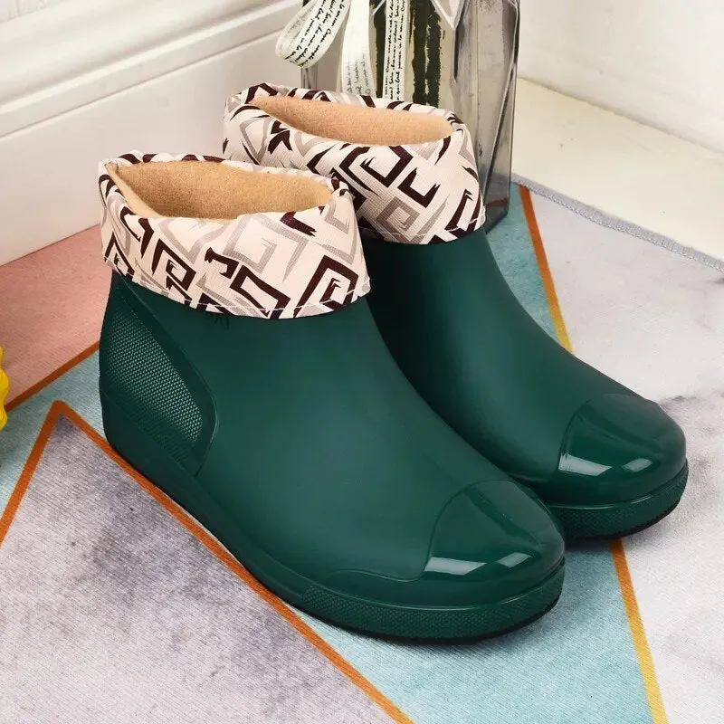 Women's Rain Boots Short Tube Non-slip Water Boots Warm Overshoes Comfortable Boots - WRB50133