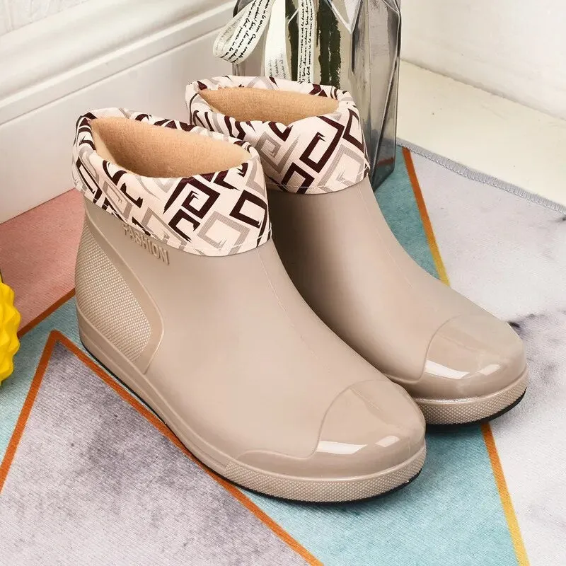 Women's Rain Boots Short Tube Non-slip Water Boots Warm Overshoes Comfortable Boots - WRB50133